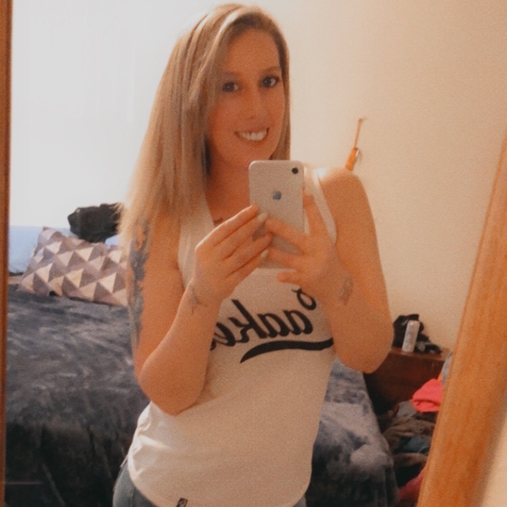 Meet your Posher, Amanda